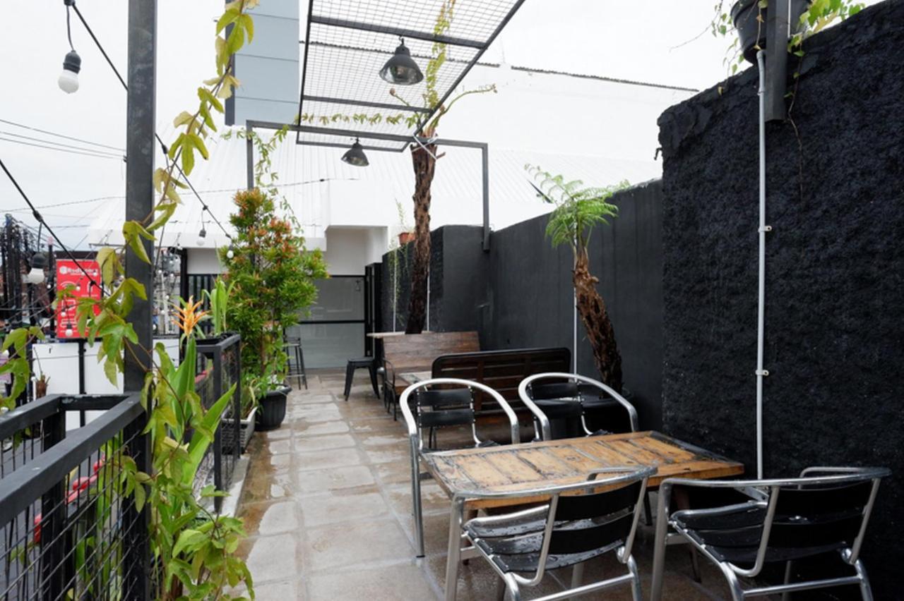 Reddoorz @ Demangan Sari Residence Pakualaman Экстерьер фото